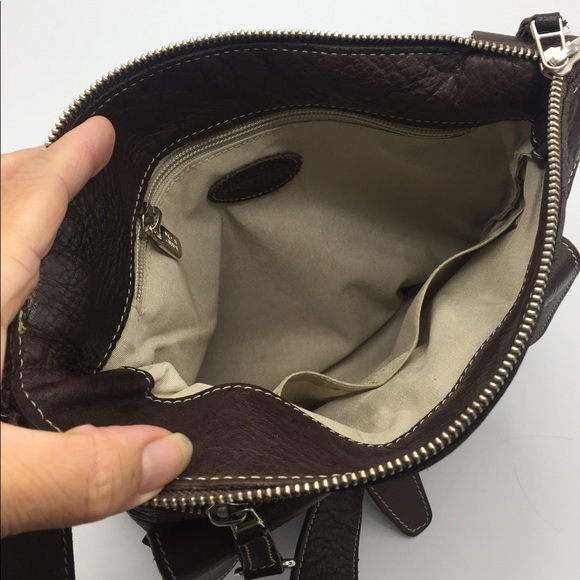 Roots Side Saddle Brown Leather Crossbody Bag - Picture 6 of 16